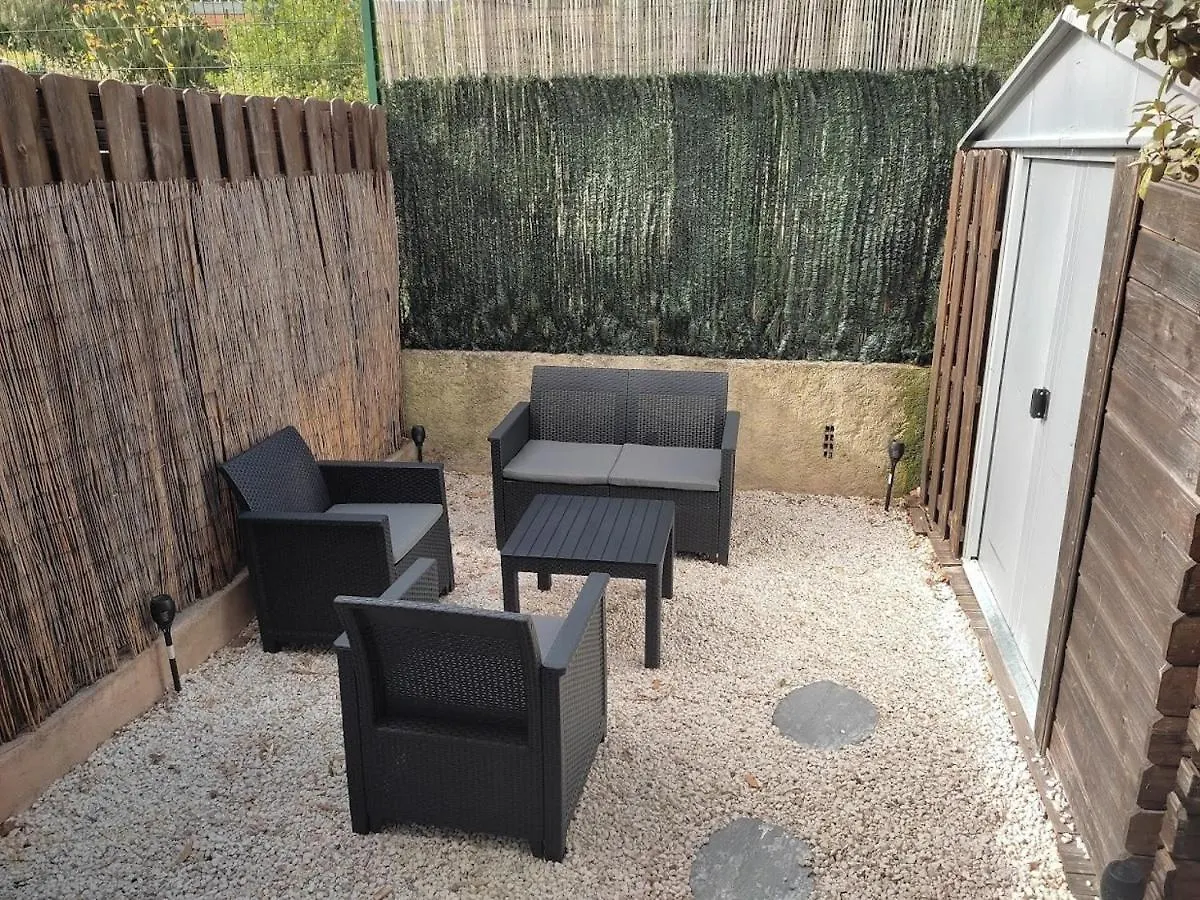 Charmant Studio Lumineux Avec Piscine Frejus 0*,  France