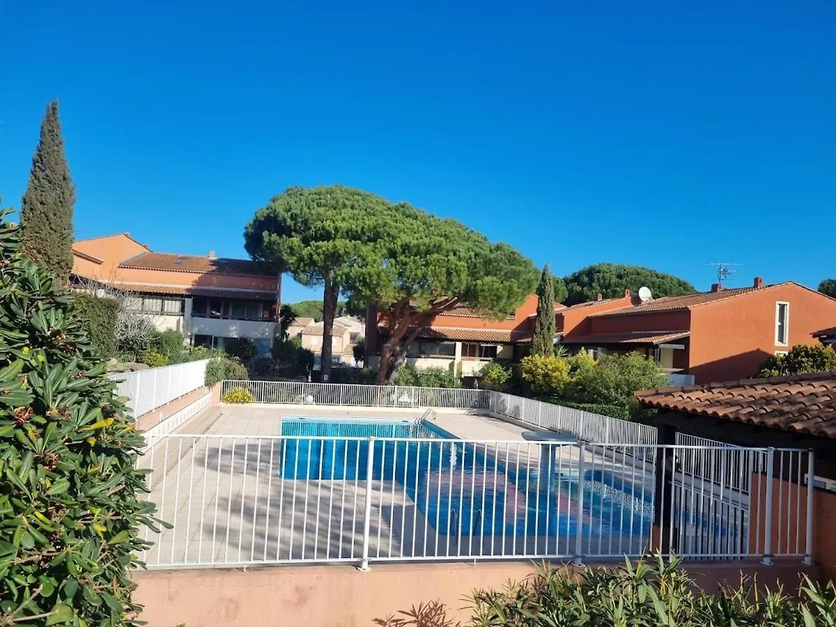 Charmant studio lumineux avec piscine Fréjus