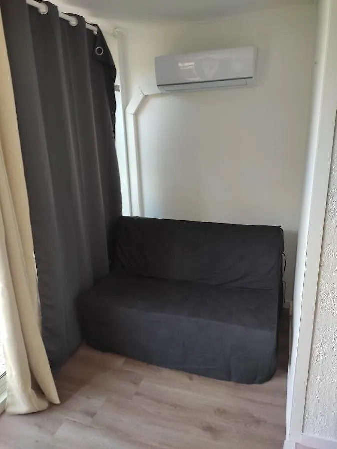 Charmant studio lumineux avec piscine Fréjus