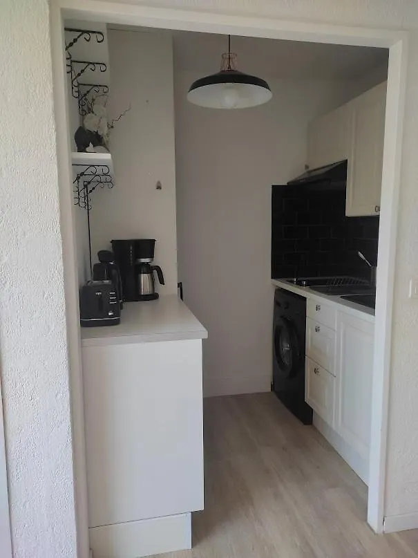 Charmant studio lumineux avec piscine Fréjus 0*,